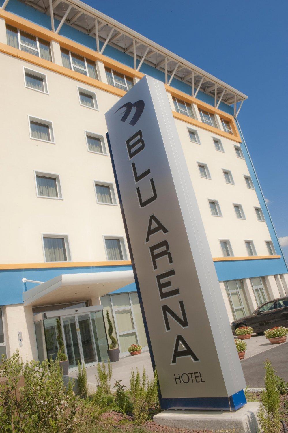 Blu Arena Hotel Montecchio  Buitenkant foto